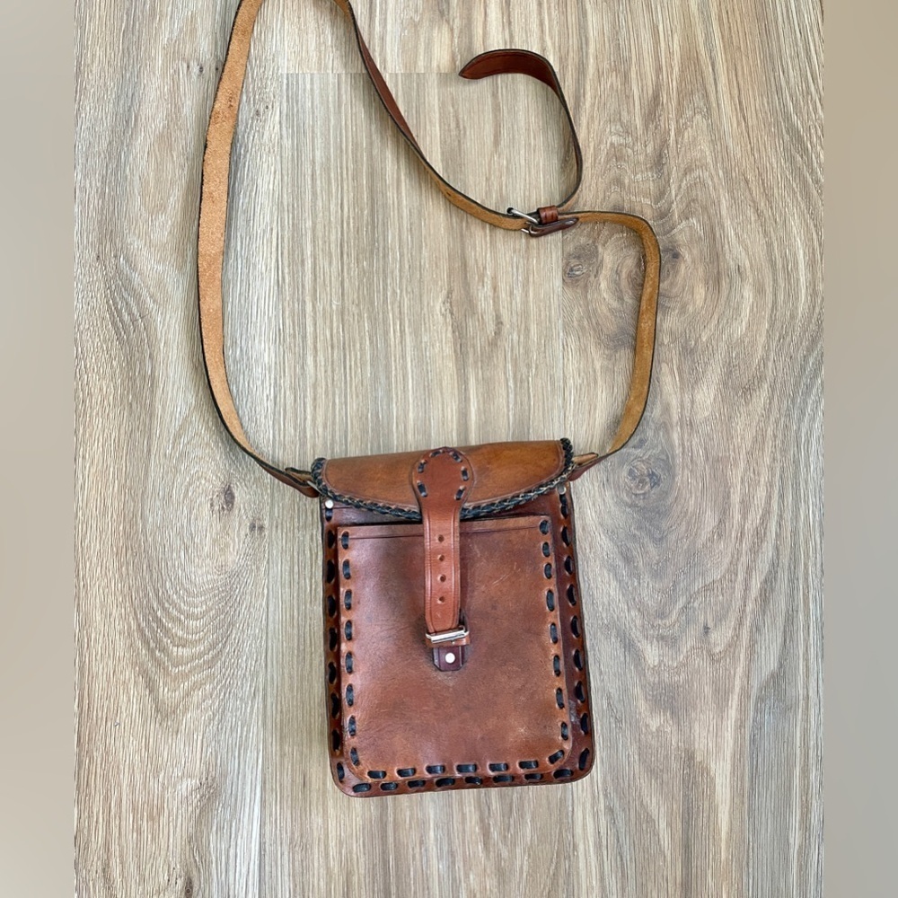 Vintage Handmade Tooled Mandala Brown Leather Crossbody / Shoulder Bag EUC